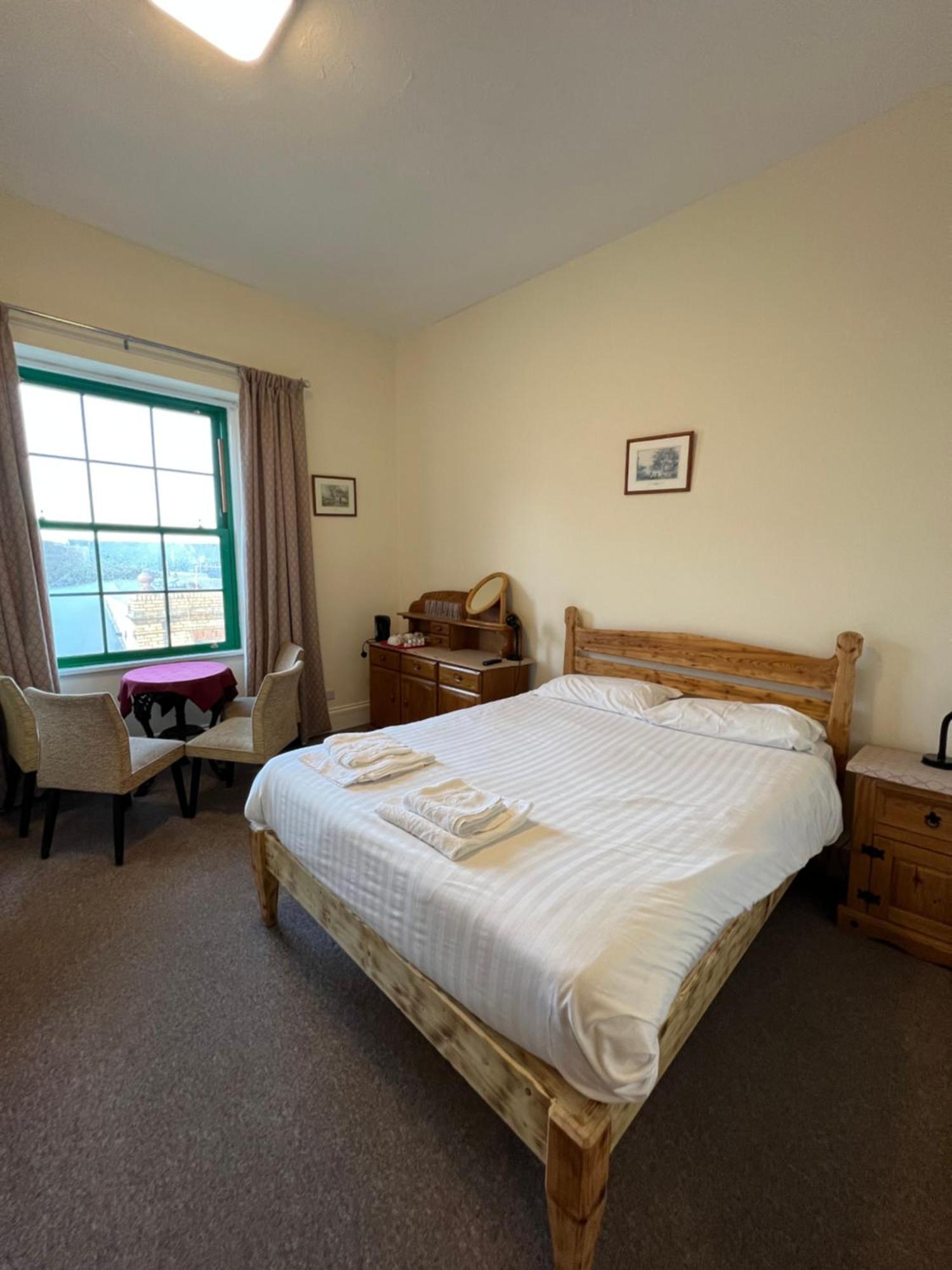 Royal Britannia Hotel Ilfracombe Extérieur photo