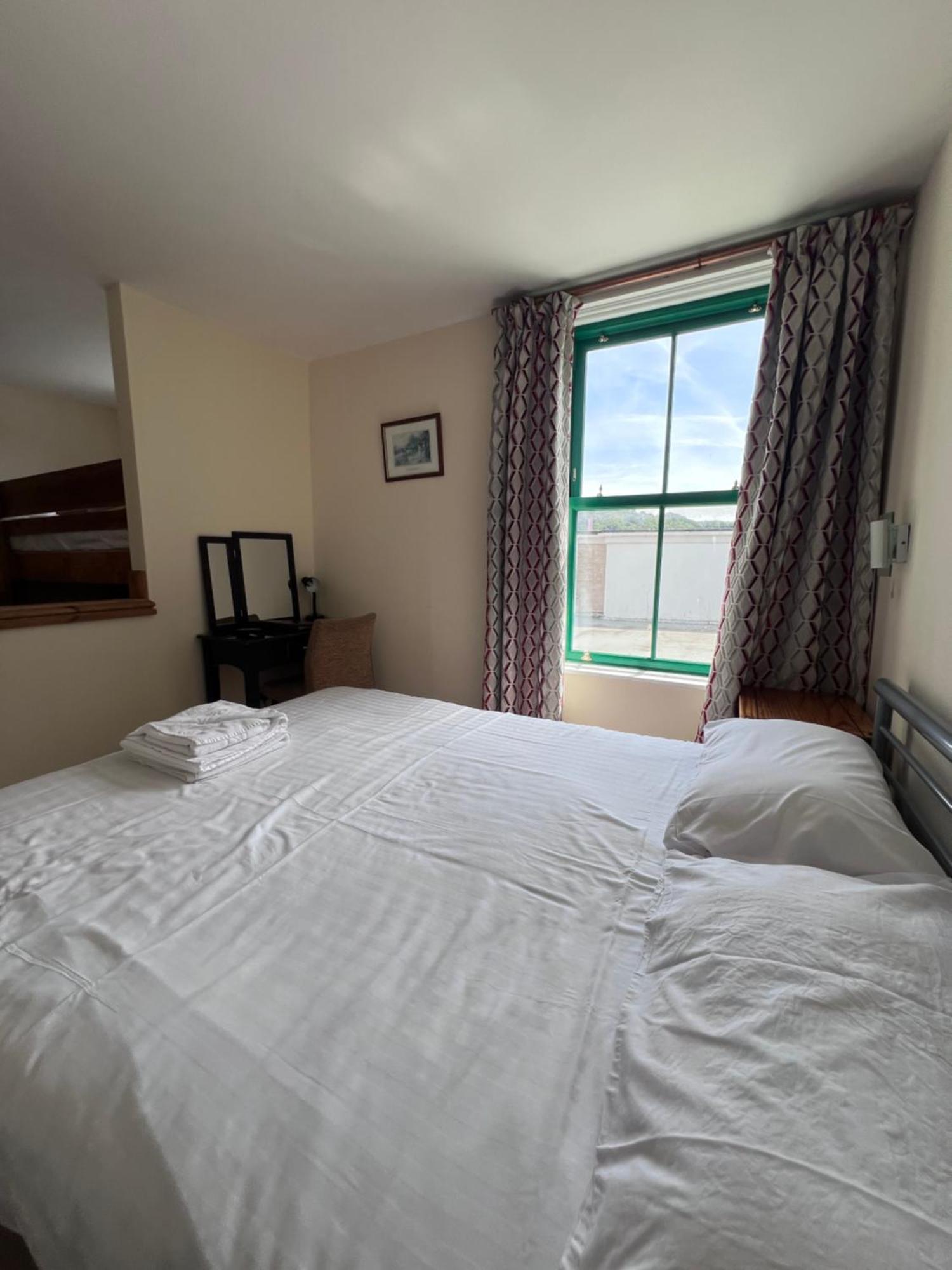 Royal Britannia Hotel Ilfracombe Extérieur photo